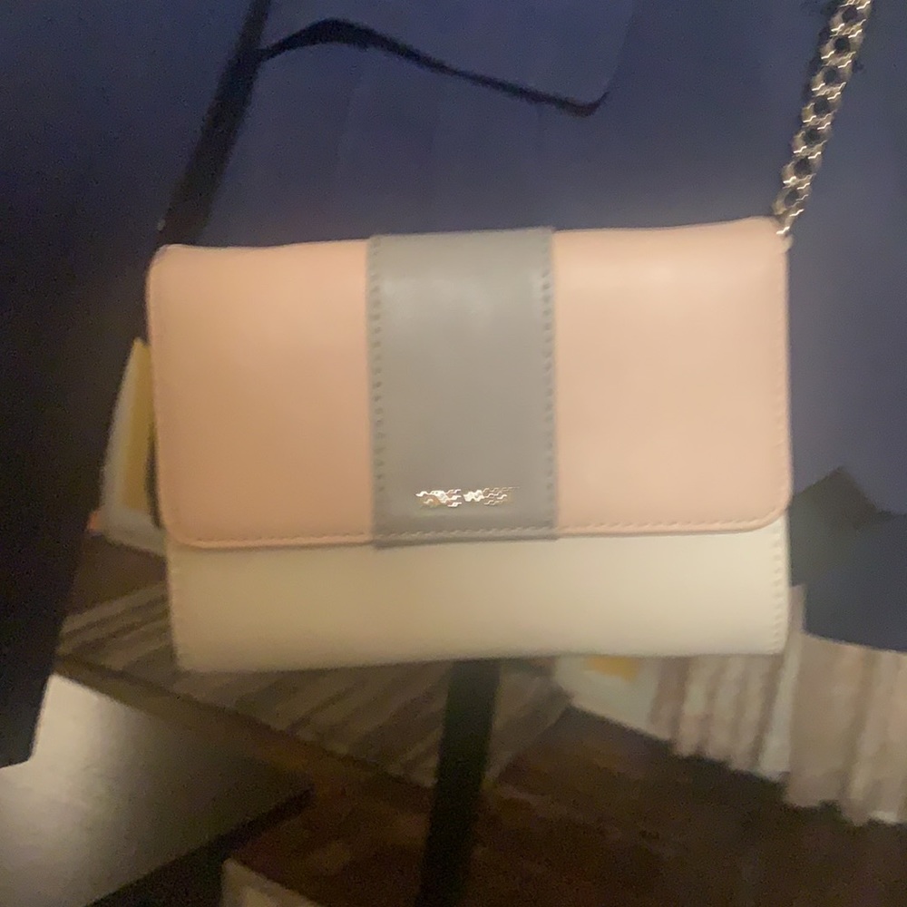 Nine West crossbody with chain strap - Picture 7 of 7